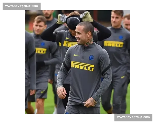 红黑军团对决蓝黑王朝米兰德比再燃巅峰之战欧冠焦点夜激情碰撞